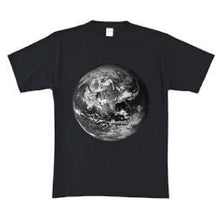 画像をギャラリービューアに読み込む, FAKE EARTH（フェイク・アース）TEE / Ｔシャツ　　WHITE、BLACK
